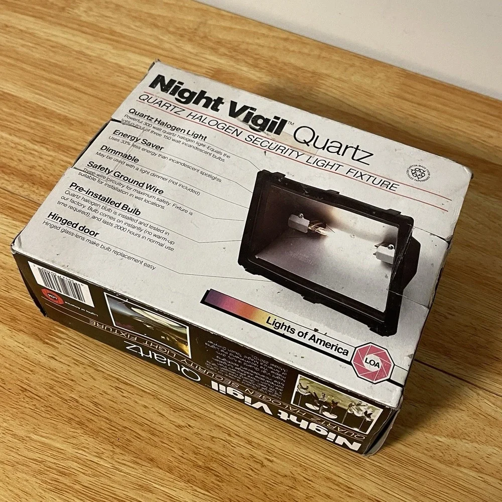 Vintage 1980s Night Vigil Quartz Halogen Security Outdoor Light Fixture Made USA